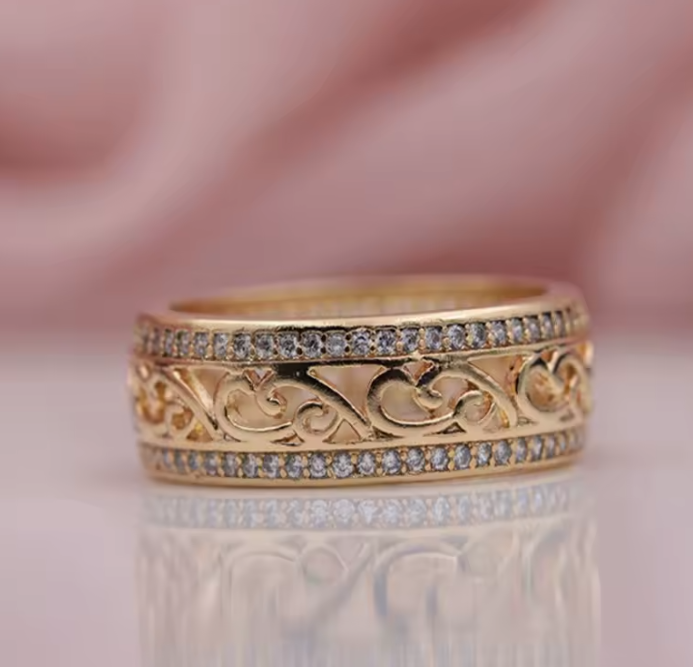 Maria™ | Anello in oro chiaro